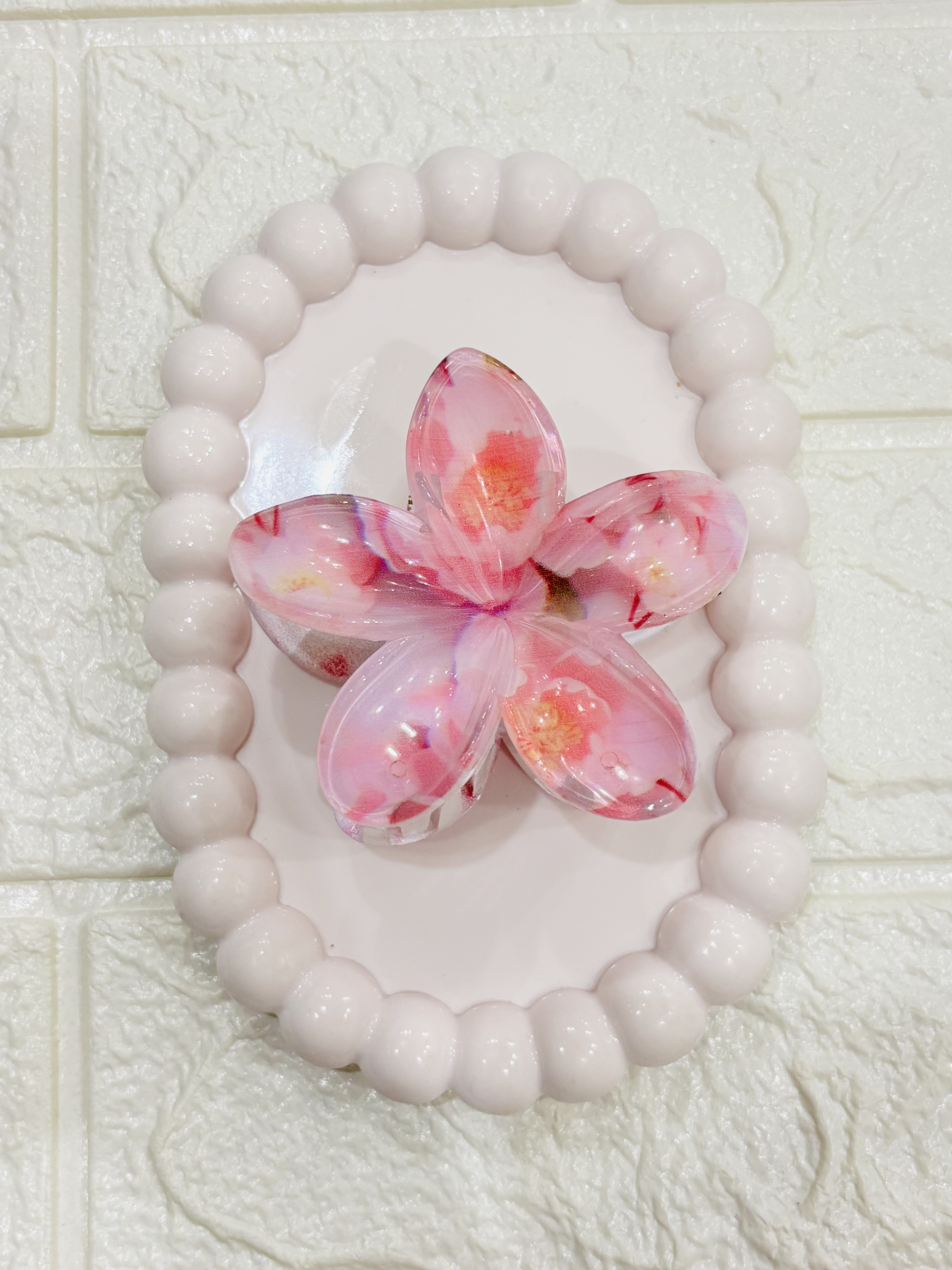 Printed Daisy Claw (Pink)