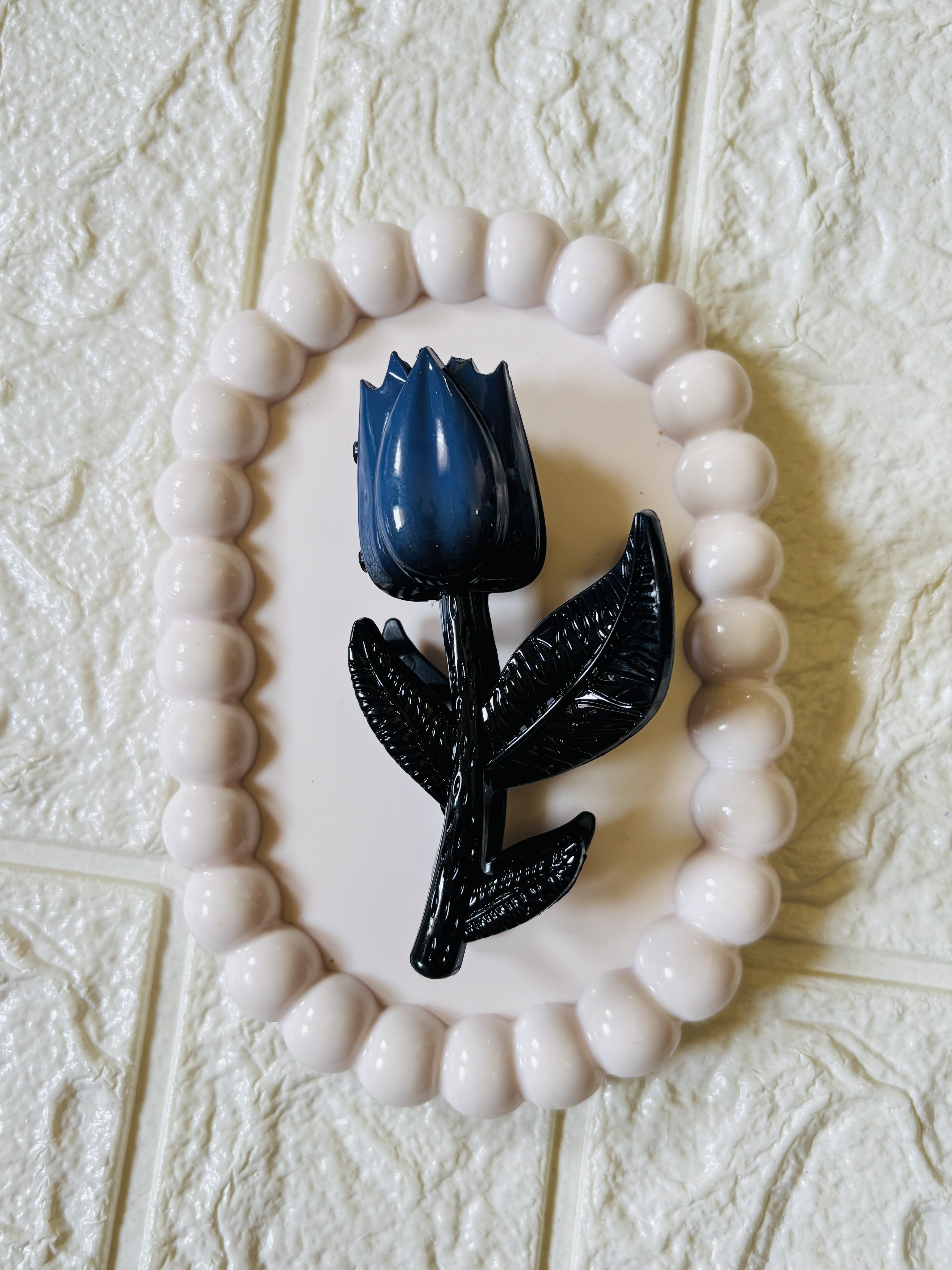 Tulip Claw (Blue)